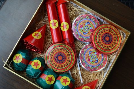 Nothing written Diwali Chocolate Packing Ideas, Chocolate Packing Ideas, Bay Decoration, Diwali Hampers, Chocolate Packing, Hampers Ideas, Diwali Crackers, Gifts For Anniversary, Diwali Gift Hampers