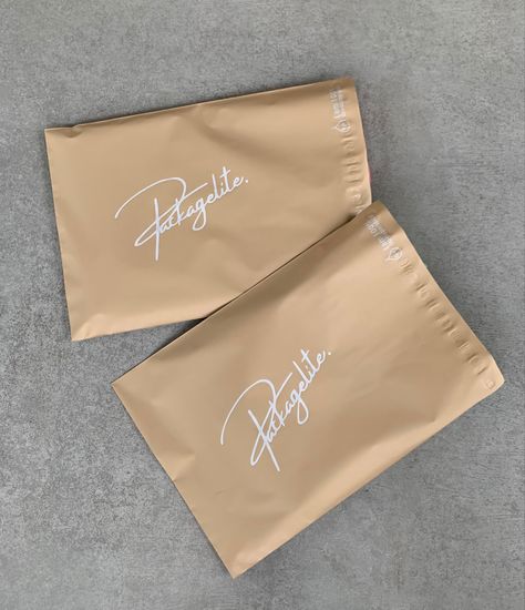 Branded packaging, beige polymailer, white ink clothing retail Courier Packaging Ideas, Polymailer Packaging Ideas, Polymailer Packaging Design, Clothes Shop Design, Hijab Store, Business Branding Inspiration, Soap Packing, Luxury Sleepwear, Packaging Ideas Business