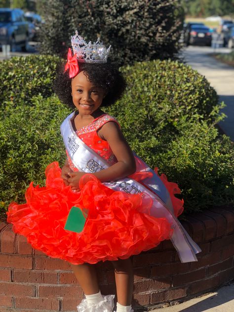 2019 Miss Ga Olive 🖤 Pageant Hair For Kids Black, Girls Pageant Hairstyles, Pageant Gowns Kids, Pageant Hair For Kids, Baby Pageant, Liturgical Dance, Glitz Pageant Dresses, Mommy Daughter Photos, Glitz Pageant