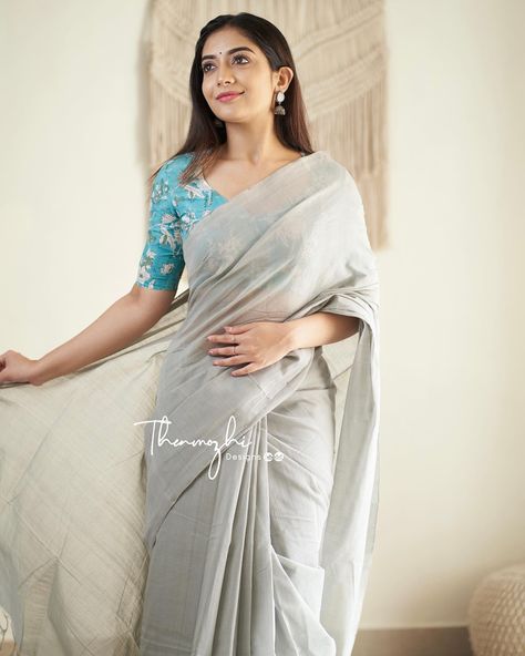 Thenmozhi Designs | latest collection of designer sarees Here Thenmozhi Designs, Saree With Kalamkari Blouse, Cocktail Sarees, Gopi Dress, Dandiya Dress, Saree Pose, Plain Sarees, Saree Jacket Designs, Saree Jackets