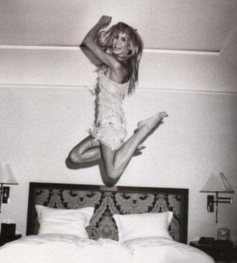 Heidi Klum Leni Klum, Celebrity Photographers, Jumping For Joy, Fashion Photography Inspiration, Mein Style, Heidi Klum, Fashion Photoshoot, Fashion Advice, Photo Inspiration