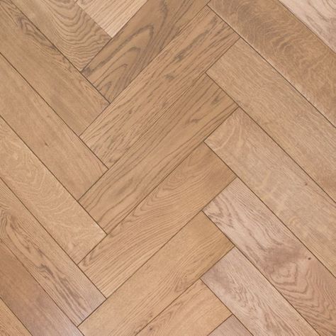 Parquet Massif Chêne Bâton Rompu - Cardinet Gold Classique- Doré - Huilé - Larg. 13 cm | 0.52 mètre carré - NATURASOL Classic Wood Floors, Maple Flooring, Flooring Options Durable, Wood Floor Pattern, Maple Floors, Flooring Inspiration, Flooring Trends, Engineered Flooring, Solid Wood Flooring