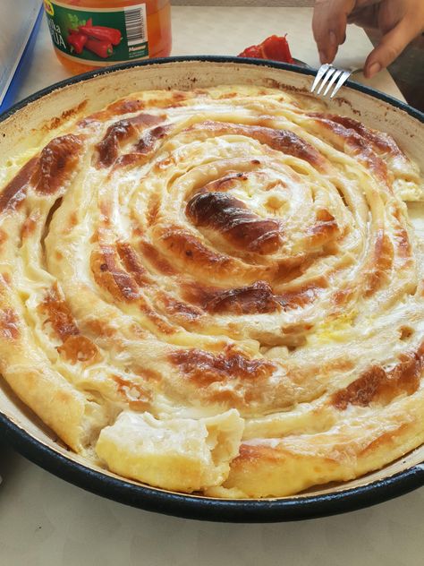 Bosnian Pita Recipe, Sirnica Pita, Bosnian Pita, Balkan Summer, Burek Recipe, Bosnian Food, Pita Recipe, Pita Recipes, Bosnian Recipes