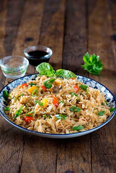 Veg Fried Rice Photography, Schezwan Recipes, Indochinese Recipes, Schezwan Rice, Schezwan Fried Rice, Casserole Meals, Schezwan Sauce, Ayurveda Recipes, Chinese Vegetables