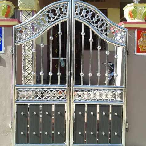 Steel Gate Design Double Door, Safety Door Design Modern, Steel Main Gate Design, Ss Gate Design, Safety Gate Design, Safety Grill Design, Sliding Gate Designs, Safety Door Design, Safety Grill