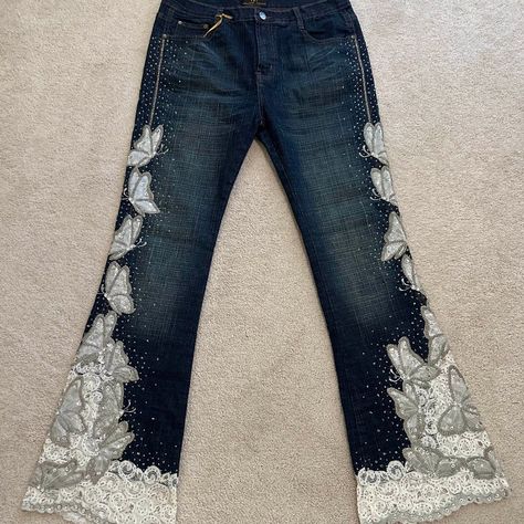 Amanda Adams Couture Handmade Size 8 Boot Leg Jeans. "Hey, You Have Butterflies On Your Butt!!" Designed With Beads, Bling, And Butterflies. Feminine, Flattering, Unique, In Perfect Condition With Tags And Extra Beads And Sequins. Flare Jeans With Lace, Lace Bottom Jeans, Iron On Patches Jeans, Lace Flare Jeans, Unique Jeans For Women, Junko Jeans, Custom Pants Jeans, Upcycle Clothes Jeans, Jeans Thrift Flip