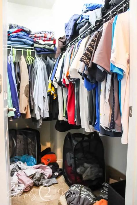 Cloth Closet Organization Ideas, Small Walk In Closet Ideas Wire Shelves, Diy Closet Organization Small Walk In, Diy Small Walk In Closet Organization, Organizing A Walk In Closet, Walk In Closet System Diy, Small Walking Closet Organization, Organizing Walk In Closet Ideas, How To Organize Small Walk In Closet