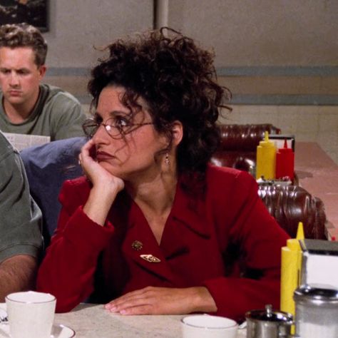 #seinfeld #kramer #jerryseinfeld #elainbenes #elaine #georgecostanza #90s #sitcom #seinfeldicon #icon Elaine Benes Aesthetic, Sitcom Aesthetic, Seinfeld Outfits, Elaine Benes Outfits, Elaine Seinfeld, Seinfeld Elaine, Seinfeld Kramer, Niche Interests, Elaine Benes