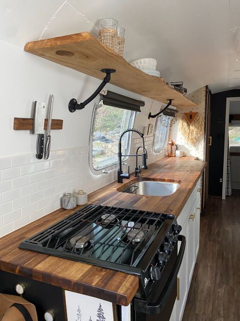 1978 31FT Sovereign For Sale in Duvall - Airstream Marketplace Airstream Sovereign Remodel, Airstream Kitchen Ideas, Airstream Lighting Ideas, Airstream Bathroom Ideas, Renovated Airstream Interior, Airstream Renovation Ideas, Airstream Kitchen Remodel, Airstream Home, Airstream Remodel Interior