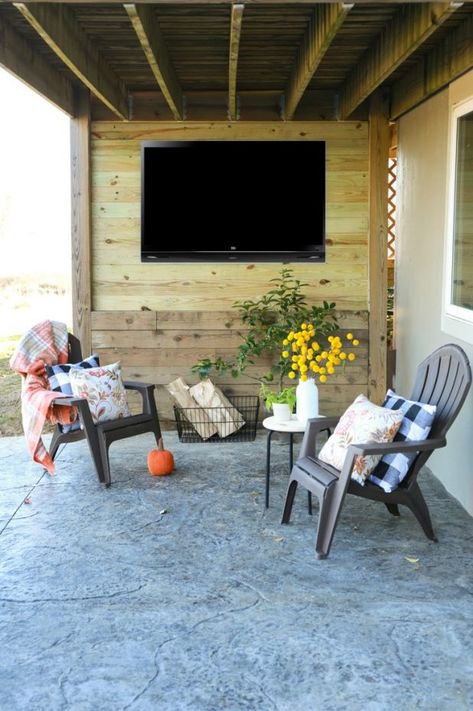 How to create an outdoor tv space by enclosing the underside of a a second story deck Screened Porch Tv Wall, Tv Wall On Deck, Covered Deck Tv Ideas, Outdoor Tv Console, Privacy Wall On Deck With Tv, Outdoor Privacy Wall With Tv, Patio Tv Wall, Deck Tv Ideas, Outdoor Tv Wall