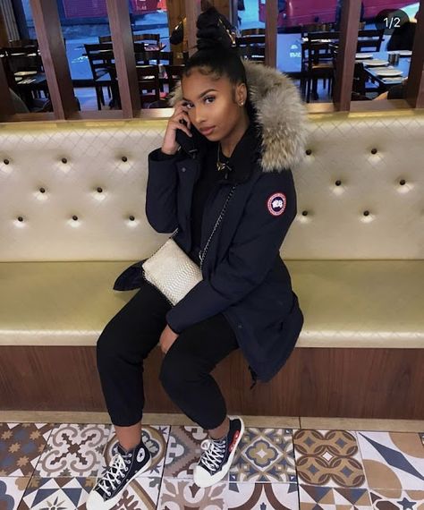 Womens Canada Goose, Baddie Winter Coats, Canada Goose Aesthetic, Canada Goose Drip, Canada Goose Women Outfits, Canada Goose Outfit, Winter Outfits Baddie, Goose Outfits, Uk Street Style