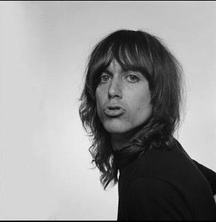 Iggy Pop #hairgoals #shag #rocknrollshag Iggy Pop Young, Iggy And The Stooges, The Velvet Underground, The Stooges, Iggy Pop, Lp Cover, Pop Photos, Last Fm, Music Legends