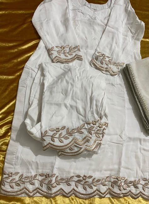 Simple Indian Suits, Embroidery Suits Punjabi, Golden Embroidery, Embroidery Boutique, Embroidery Suit, Simple Kurta Designs, Simple Kurti Designs, White Suit, Dress Design Patterns