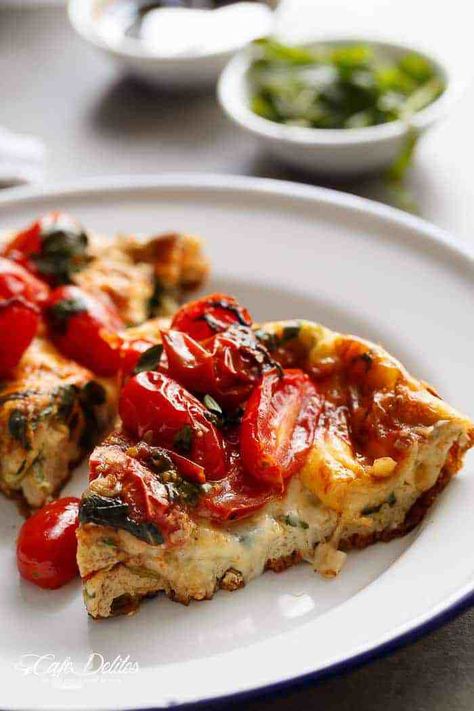 Caprese Spinach Frittata | https://cafedelites.com Caprese Frittata, Roasted Tomato Salsa, Spinach Frittata, Cafe Delites, Recipe Tin, Frittata Recipes, Breakfast Tacos, Juicy Tomatoes, Cooking Classy