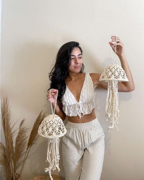 Macrame Banner, Macrame Beach, Macrame Hanging Chair, Wall Macrame, Diy Rope Basket, Simple Macrame, Makramee Diy, Boho Crafts Diy, Weaving Tutorial