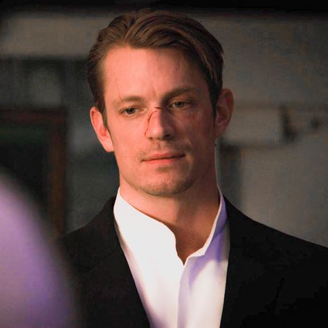 Takeshi Kovacs Joel Kinnaman, Altered Carbon Takeshi Kovacs, Joel Kinnaman Rick Flag, Joel Kinnaman Altered Carbon, Takeshi Kovacs, Rick Flag, Surfer Boys, Joel Kinnaman, Altered Carbon