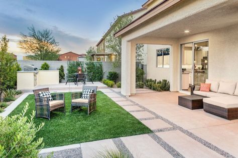 Small Yard Design Backyard Arizona, Arizona Backyard Landscaping, Desert Backyard, Arizona Backyard, Modern Backyard Landscaping, Backyard Renovations, Backyard Remodel, Modern Backyard, Backyard Inspiration