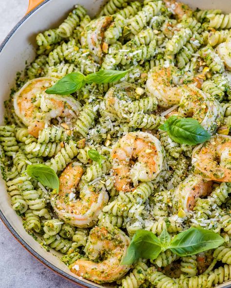 top view and side shot of shrimp pesto pasta Shrimp Recipes Dinner, Shrimp Pasta Dishes, Shrimp Pesto Pasta, Homemade Pesto Recipe, Pesto Recipes, Pesto Shrimp, Fitness Meals, Pesto Pasta Recipes, Healthy Fitness Meals