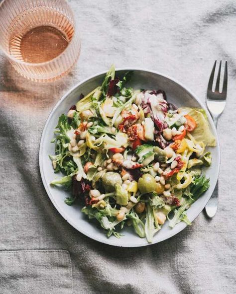 Pizza Night Salad — Sprouted Kitchen Cooking Club Pizza Night Salad, Salad With Pizza, Sprouted Kitchen, Gluten Free Italian, Best Salad, Buddha Bowls, Cooking Club, Italian Salad, How To Make Pizza