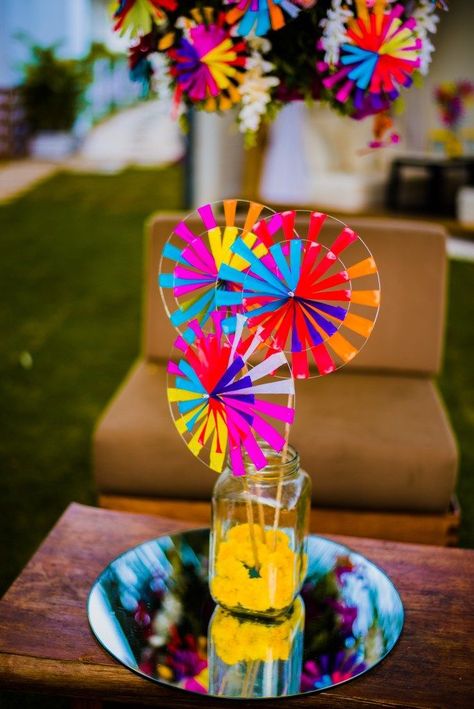 Lohri Theme Decor, Pongal Celebration Decoration, Lohri Decoration Ideas, Wedding Home Decor Ideas, Punjabi Decor, Lohri Invite, Lohri Decor, Lohri Party, Holi Theme