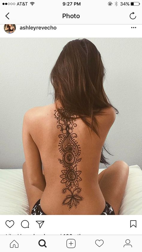 Decorative Back Tattoo, Spine Henna Tattoo, Henna Tattoo Back, Back Henna, Beautiful Back Tattoos, Blatt Tattoos, Henna Tattoos, Tattoo Henna, Henna Inspired Tattoos