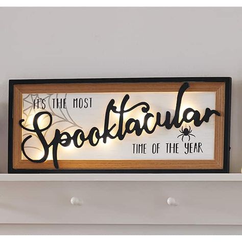 Halloween Sign Cricut, Long Halloween Sign, Coffin Sign Halloween, Spooky Signs For Halloween, Cute Halloween Signs Diy, Wood Halloween Signs, Halloween Sign Ideas, Cute Halloween Signs, Halloween Signs And Sayings