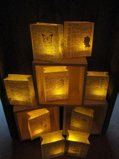 Shakespeare Wedding, Bookish Wedding, Tea Party Birthday Ideas, Book Decorations, Book Sculptures, Luminaries Bags, Book Centerpieces, Book Themed Party, Book Themed Wedding