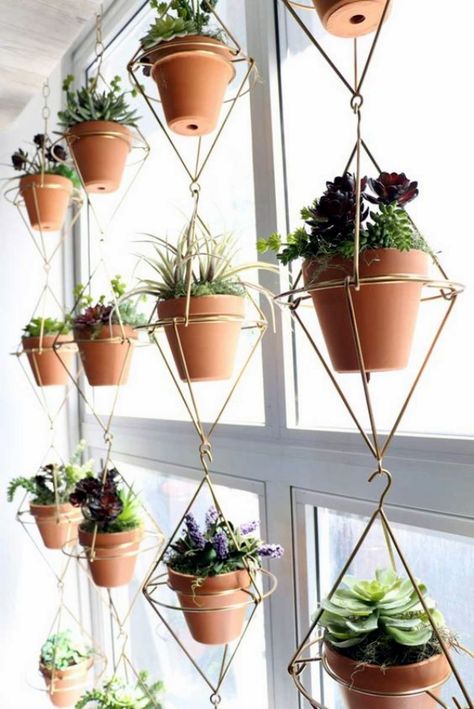 40 So Perfect Wall Hanging Plant Decor Ideas Tanaman Pot, Vertical Wall Planters, Vertical Garden Design, Plant Window, نباتات منزلية, Window Plants, Vertical Gardens, Decoration Plante, Garden Windows