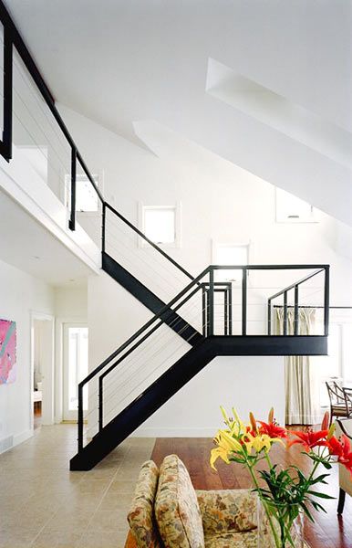 Compact stairs floating Steel Stairs Design, Stair Cases, Modern Apartment Decor, Modern Apartment Design, Apartment Modern, Staircase Remodel, Open Staircase, Floating Staircase, Kitchen Decor Apartment