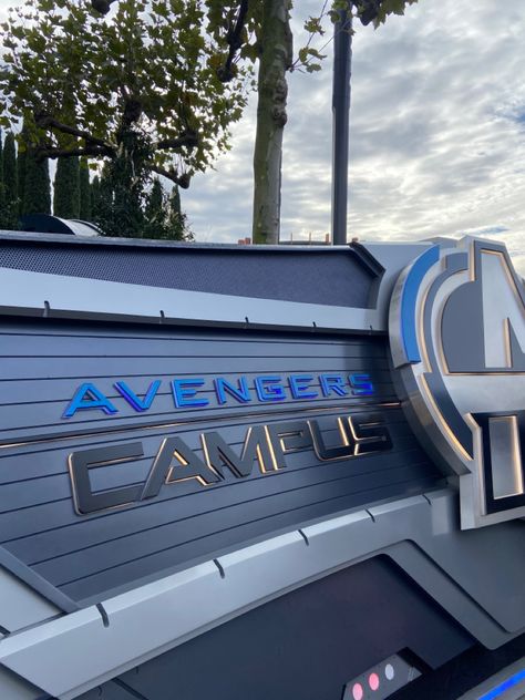 avengers campus disneyland paris #marvel #avengers #campus #disney #disneylandparis #dlp Disneyland Paris Marvel, Marvel Campus, Avengers Campus Disneyland, Marvel Disneyland, Disneyland Marvel, Disneyland Paris Christmas, Marvel Pictures, Park Pics, Avengers Campus