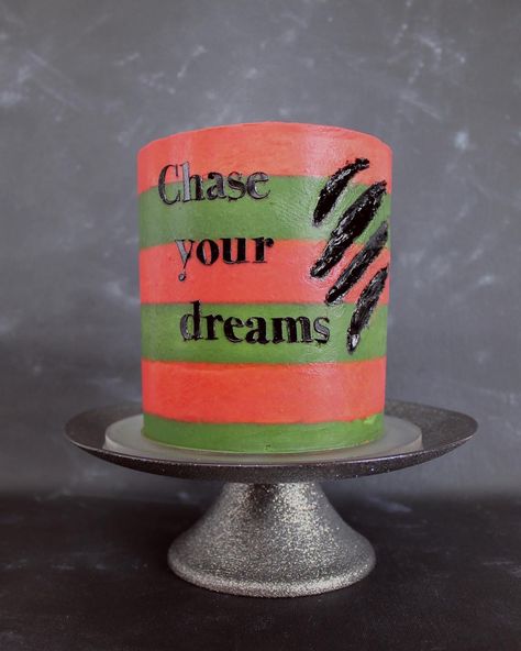 Freddy Krueger Cake Ideas, Freddy Krueger Cake, 19th Bday, Halloween Cake Decorating, Movie Cakes, Food City, Halloween Cake, Fall Food, Halloween 2023