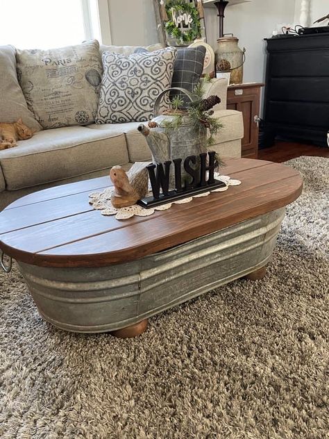 Stock Tank Coffee Table, Water Trough Coffee Table, Water Trough Tv Stand, Washtub Decor Ideas, Country Rustic Living Room Decor, Country Living Room Decorating Ideas, Rustic Garden Ideas, Western Living Room, Garden Decor Diy