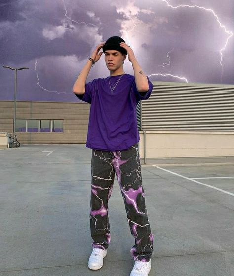 Estilo Skater, Af1 Outfit, Streetwear Inspo, Outfits Retro, Outfits Rave, Mens Trendy Outfits, Purple Outfits, Bad Guys, 90s Streetwear