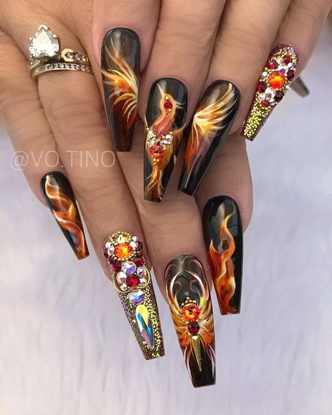 Lion Nails, Fantasy Nails, Stiletto Nails Designs, Animal Nails, Red Lion, Colorful Nail Designs, Winter Nail Designs, Beautiful Nail Designs, New Year's Nails