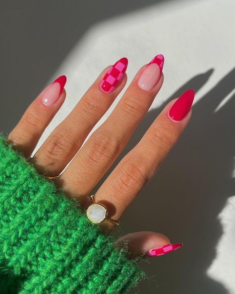 50 Super Cute Summer Nail Art for Your Next Manicure Checkered Nails, Retro Nails, February Nails, Summer Nail Art, Damaged Nails, Minimalist Nails, Dream Nails, Funky Nails, Pretty Acrylic Nails