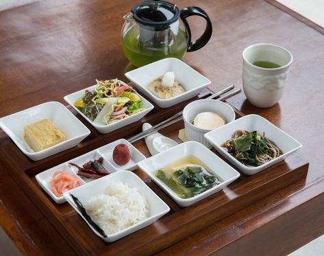 Japanese Breakfast Aesthetic, Breakfast Aesthetic Mornings, Japan Breakfast, Breakfast Japanese, Traditional Japanese Breakfast, Aesthetic Mornings, Japanese Breakfast Traditional, Carbs In Vegetables, Western Breakfast