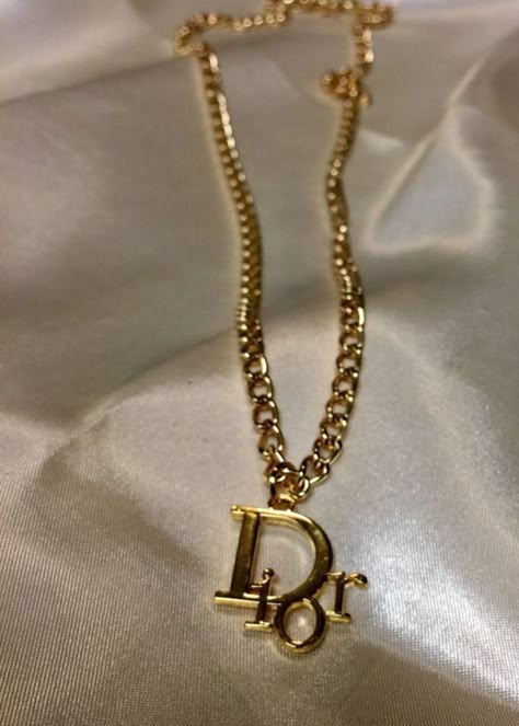 Dior Chain, Chique Outfits, Dope Jewelry, Dior Jewelry, Girly Accessories, Classy Jewelry, Expensive Jewelry, Girly Jewelry, Dream Jewelry