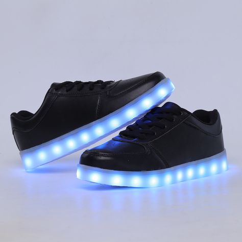 Jordan Shoes Retro, Shoes Retro, Light Up Shoes, Lit Shoes, Womens Clothes, Christmas Fashion, Up Shoes, Blue Shoes, Jordan Shoes