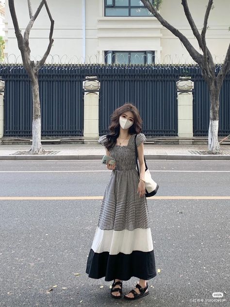 Maxi Korean Dress, Modest Dresses Casual, Everyday Fashion Outfits, Korean Fashion Dress, Casual Day Outfits, Designer Dresses Casual, Fashionista Clothes, Stylish Dress Book, Trendy Fashion Outfits