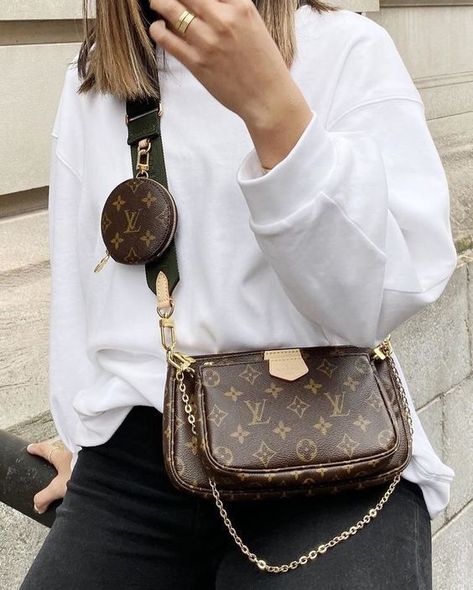 LOUIS VUITTON | LV BAG | MONOGRAM | ICONIC | INSPIREREN | FASHION | FASHION WEEK | TRENDS | LOOKS | LEATHER | LEER | BAGS | TASSEN | MODE | FASHION | SPRING/SUMMER | BLOGGER | AUTUMN/WINTER | INFLUENCER | CELEB | RUNWAY | VINTAGE | 2021 | AMSTERDAM | DESIGNER BAGS | LUXURY | RUNWAY |INTERNATIONAL STYLE INSPIRATION | TWEEDEHANDS | QUOTE | DREAMS | TODAY IS PERFECT DAY TO START LIVING YOUR DREAMS | INSPIRATION | SHOP VINTAGE DESIGNER ON http://www.etoile-luxuryvintage.com Medium Designer Handbags, Louis Vuitton Taschen, Louis Vuitton Nails, Lv Crossbody Bag, Louis Vuitton Bag Outfit, Vuitton Outfit, Pochette Louis Vuitton, Sac Louis Vuitton, Louis Vuitton Multi Pochette