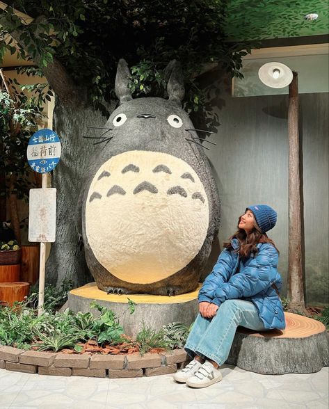 Studio Ghibli Store Ghibli Places, Totoro Lamp, Osaka Japan Aesthetic, Studio Ghibli Store, Studio Ghibli Japan, Ghibli Park, Japan Ghibli, Ghibli Store, Chibi Totoro