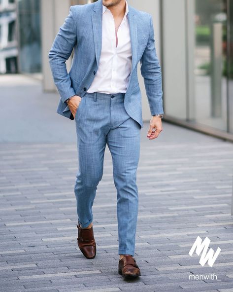 https://www.instagram.com/p/COn2bkFF7Qc/?igshid=4j7ubdz6nd26 Business Smart Casual, Outfits Hombres, Blue Linen Suit, Gender Reveal Outfits, Cheap Suits, Blue Suits, Slim Fit Blazer, Color Celeste, Outfits Hombre