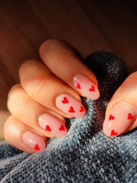 Valentines Nail Simple, Valentines Day Nails Natural, Cute Simple Valentines Nails, Valentines Nails Simple, Plaid Nail Designs, Bday Nails, Color For Nails, Random Tiktoks, Heart Nail Designs