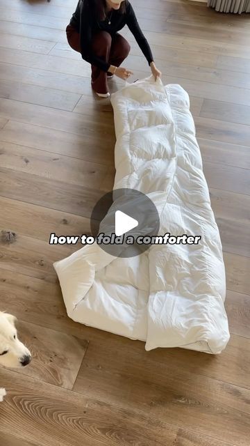 AYLIN • www.stylinbyaylin.com on Instagram: "How to fold a comforter☁️☁️. Watch my stories for step by step instructions👉🏼 @stylinbyaylin .  I have to say I’m so impressed with this folding method. I always struggle with how bulky these are when I just fold them the traditional way… This has been such a space saver and to be honest it is somewhat satisfying to do 😂. Btw for anyone who wants details on this super soft & cozy comforter just comment “COMFORTER” below.  Xx" Best Way To Store Bulky Comforters, Blanket Folding Hacks Videos, Comforter Folding Hacks, How To Fold A Comforter To Save Space, How To Fold A Blanket For A Gift, How To Fold Big Blankets, Folding Comforters For Storage, How To Fold A Comforter For Storage, How To Fold A Comforter