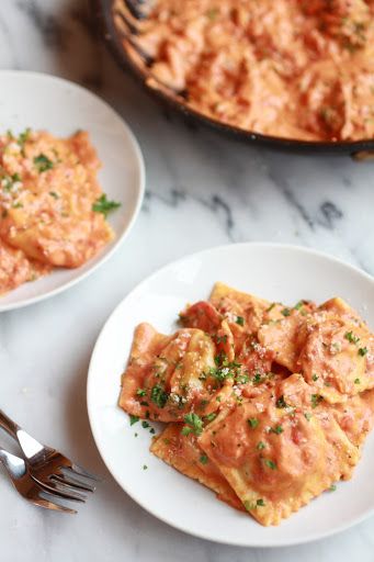 Recipes Ravioli, Butter Lobster, Ravioli Filling, Tomato Cream Sauce, Lobster Ravioli, Homemade Ravioli, Ravioli Recipe, Lobster Recipes, Pasta Maker