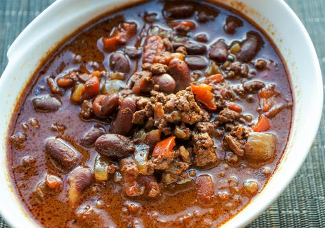 Cherokee Food, Bison Stew, Native American Recipes, Bison Chili, Chili Healthy, Chili Recipe Healthy, Buffalo Meat, Healthy Chili, Cinnamon Apple Pie