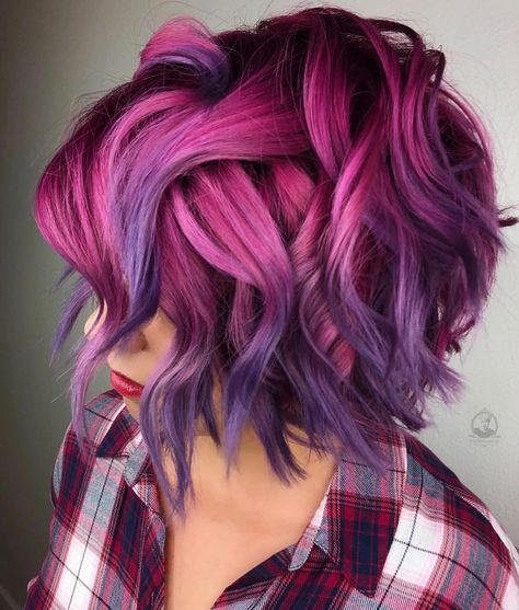 Every day, our editors scour Instagram to find the best, most beautiful and inspiring hair. We aim to showcase your talents while also featuring others whose work might help you along your hair journey. Short Bangs, Hair Color Purple, Bright Hair, Hair Color Pink, Funky Hairstyles, Short Hair Color, Hair Inspo Color, Cool Hair Color, Grunge Hair