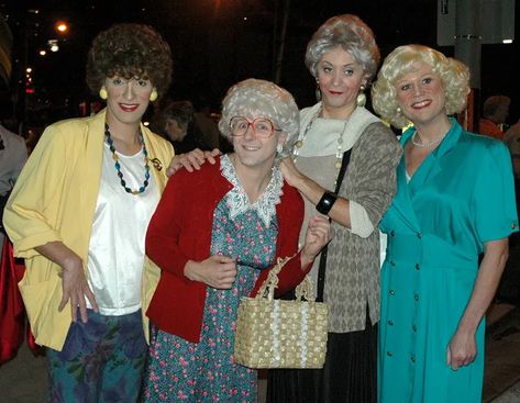 Golden Girls Costume, Halloween Celebrities, Golden Girls Costumes, Diy Girls Costumes, School Halloween Costumes, Epic Costumes, Dorothy Zbornak, Celebrity Costumes, Costume For Women