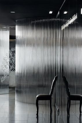 Walls of glass and chrome corrugated iron create reflective surfaces. Green Architect, Australian Interior Design, Interior Design Awards, Function Room, Spa Design, Corrugated Metal, Flute Glass, Surface Area, Retail Display