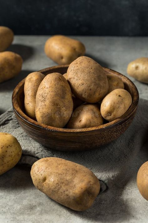 Raw Organic Idaho Russet Potatoes stock photos Potato Photography, Raw Potato, Idaho Potatoes, Vector Poster, Russet Potatoes, Shooting Photo, Drawing Skills, A Bowl, Fruits And Vegetables